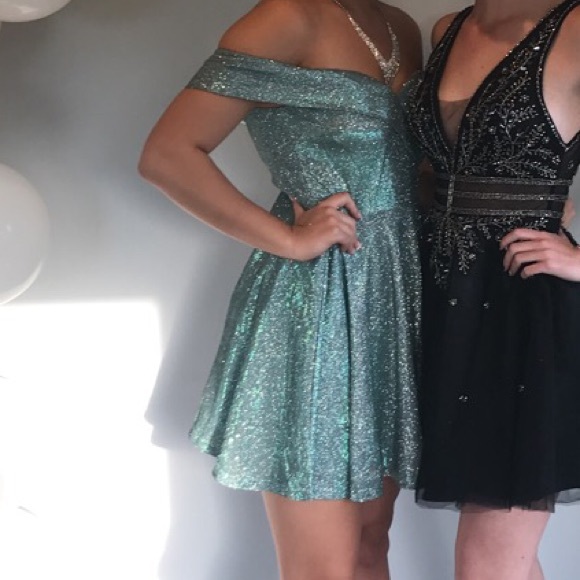 Lulus Dresses & Skirts - Lulus homecoming dress